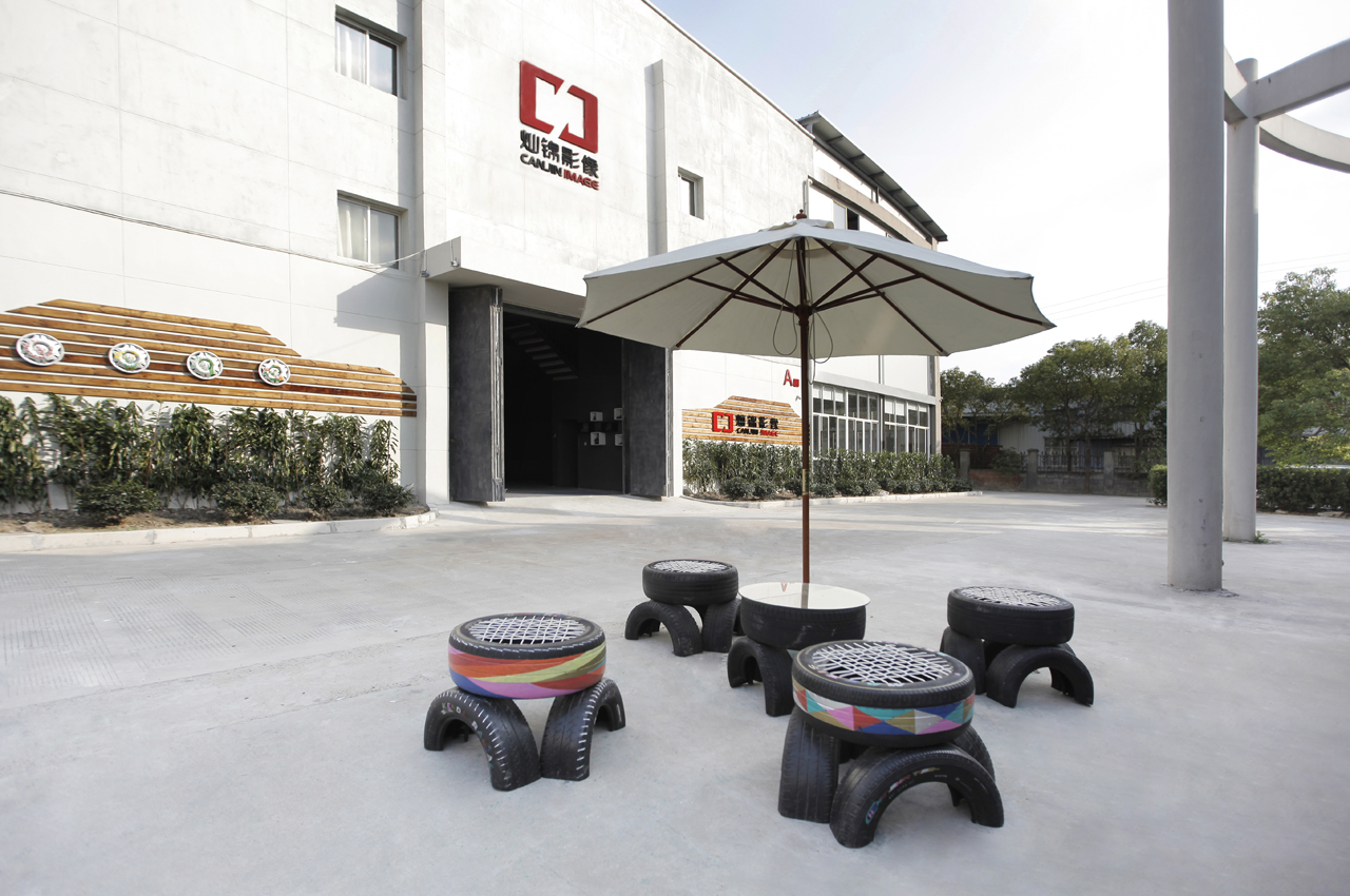 上海松江新桥灿锦500平米汽车摄影棚