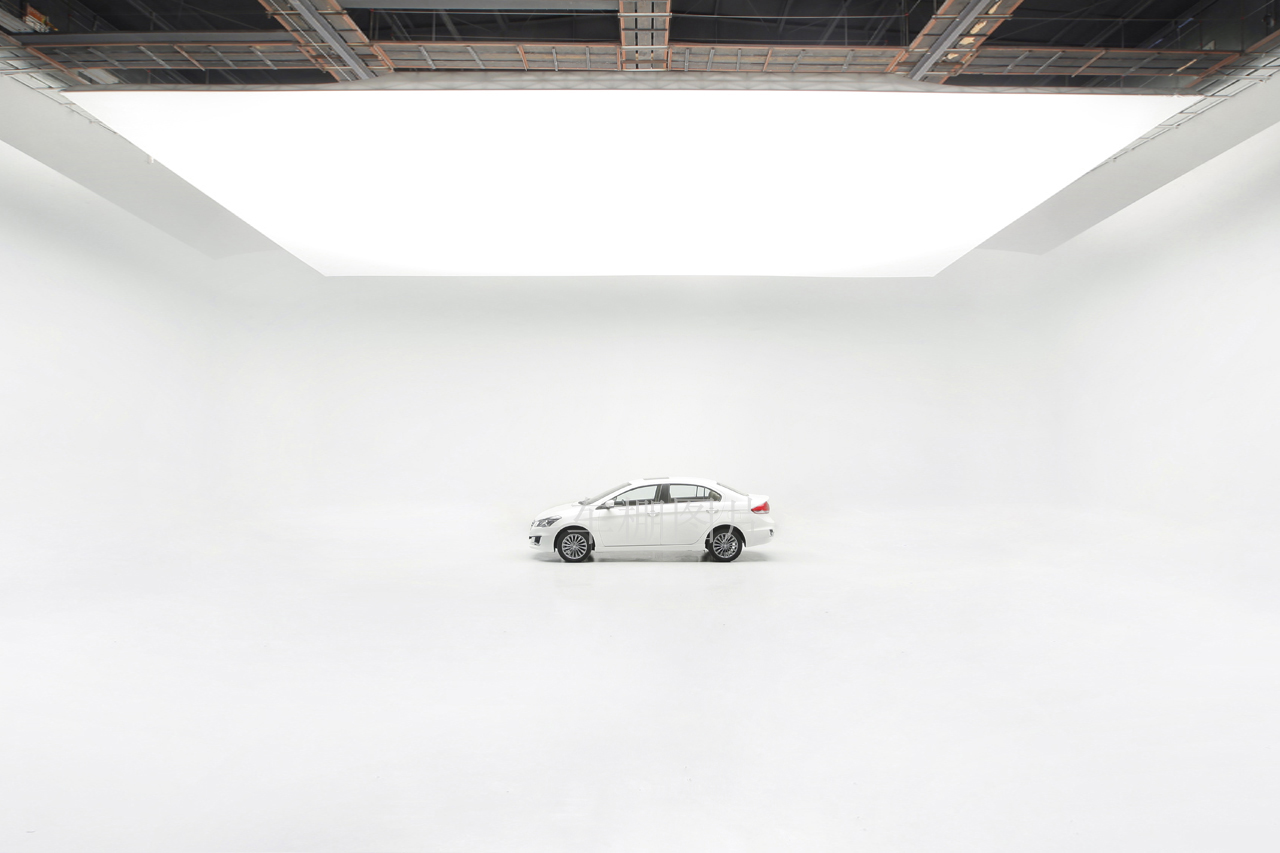 上海松江新桥灿锦500平米汽车摄影棚