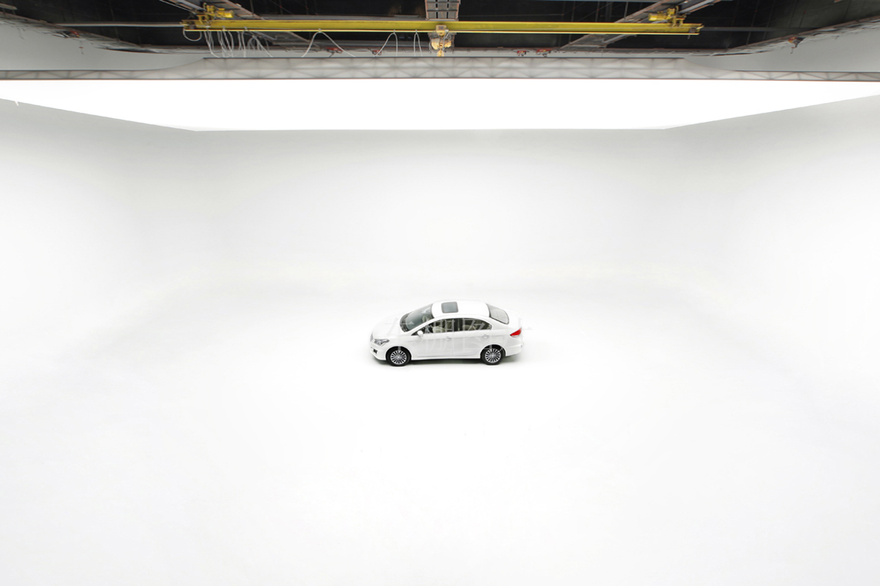 上海松江新桥灿锦500平米汽车摄影棚