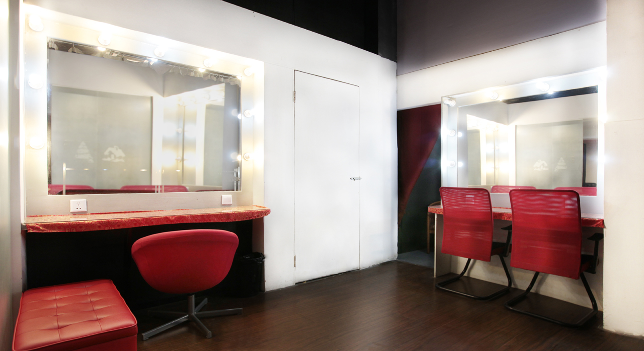 化妆造型间更衣室